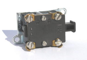 Spínač 250V 10(5)A